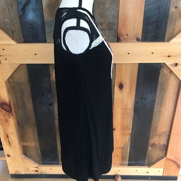 XHILARATION sleeveless embroidered front dress - Picture 4 of 6